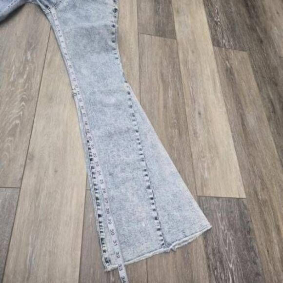 Pink Lily Acid Wash Bellbottom Jeans light blue flare vintage style size 26 2 - Picture 7 of 11